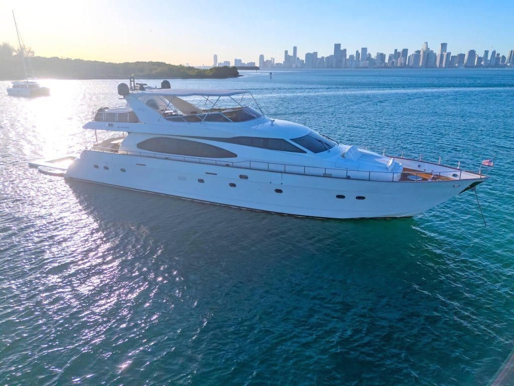 90ft Azimut Dream With Jacuzzi Miami yacht rental