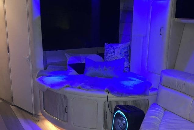 70ft Sea Ray Outrage Miami yacht with hot tub, tv and speaker available for charter