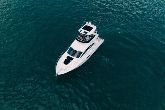 SAIL LA VIE 50ft Sea Ray Miami sleek yacht available for charter