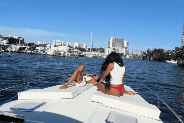 37ft Formula Miami spacious sunbed area perfect for relaxing and enjoying the Miami sunshine