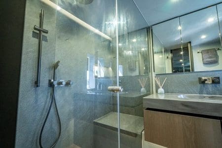 Sunreef 70ft ARCHIPIELAGO Miami premium washroom with luxury fittings and modern finishes