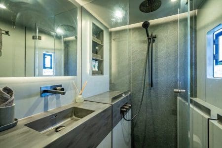 Sunreef 70ft ARCHIPIELAGO Miami premium washroom with luxury fittings and modern finishes